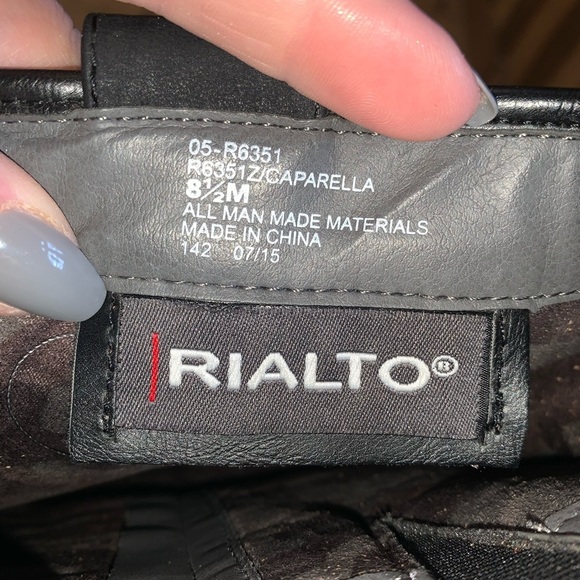 Rialto Caparella Black Heeled Boots Women's Size 8 1/2 M Buckles Zipper - Picture 7 of 9